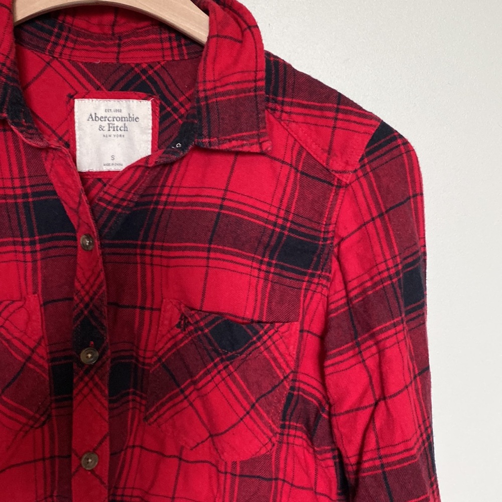SMALL Abercrombie&Fitch plaid button up